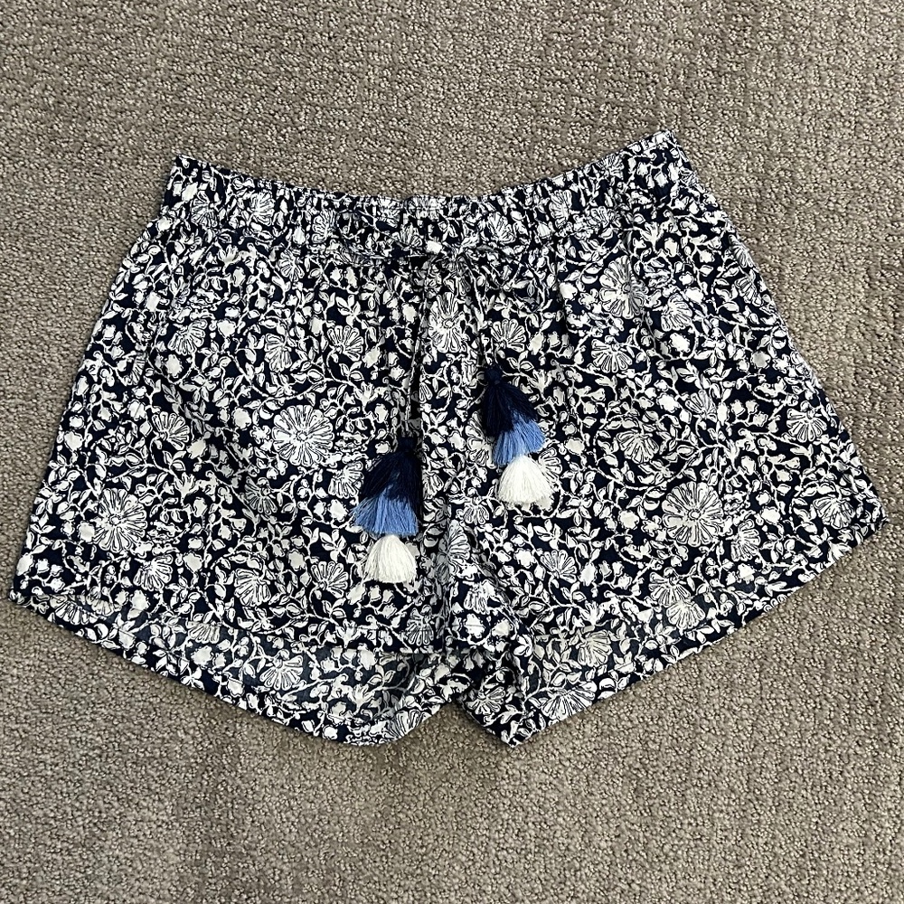 Vineyard Vines Women's Shorts, size S